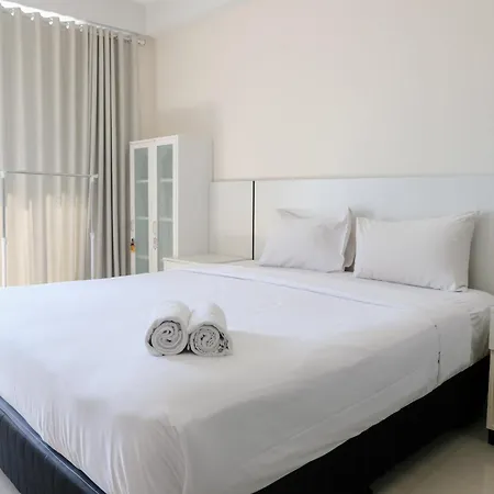 Homey And Cozy Studio Apartment At Dago Suites By Travelio